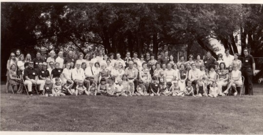MacKay Clan reunion group photo, 1974
